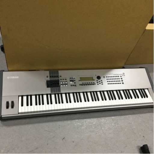 YAMAHA シンセサイザー motif8 スタンド ペダル付き